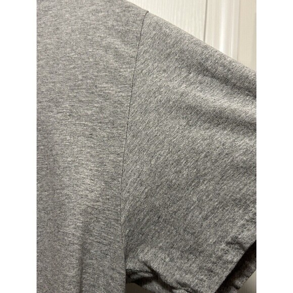 Disney Men's Mickey Mouse Large Classic Iconic Pose Graphic T-Shirt Gray Tee L - Picture 8 of 13